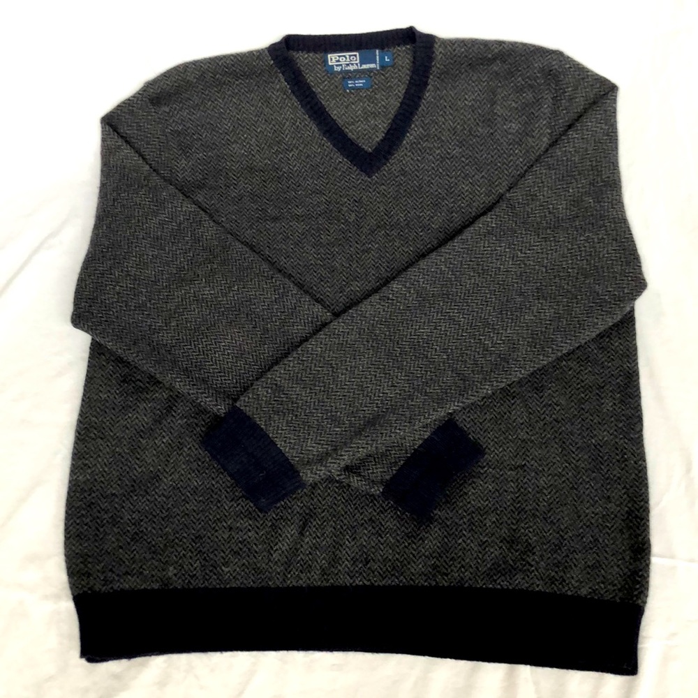Men’s Polo Alpaca/Wool V-Neck Sweater